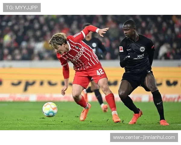 弗赖堡足球俱乐部新赛季备战全面展开 引援与战术调整成焦点