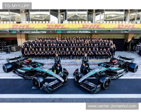 梅赛德斯最新赛季表现分析与F1车手争冠形势解读